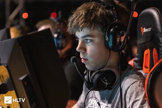 电竞盛会CAC 2025在上海成功落幕