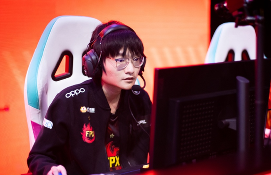 苹果调低应用商店佣金率助推游戏股上涨