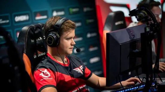 瓦罗兰特与CS:GO和守望先锋的四大独特差异分析